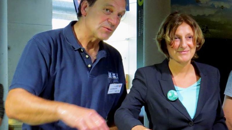 Bildungsministerin Ernst besucht Nationalpark-Zentrum Multimar Wattforum
