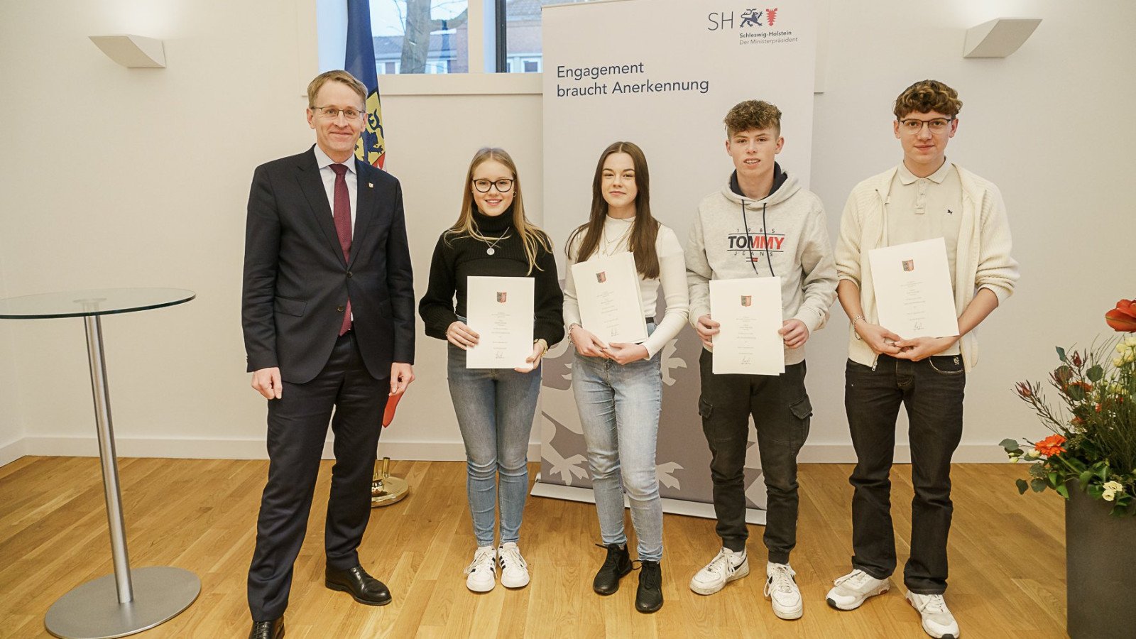 Ministerpräsident verleiht Rettungsmedaille an Lebensretter
