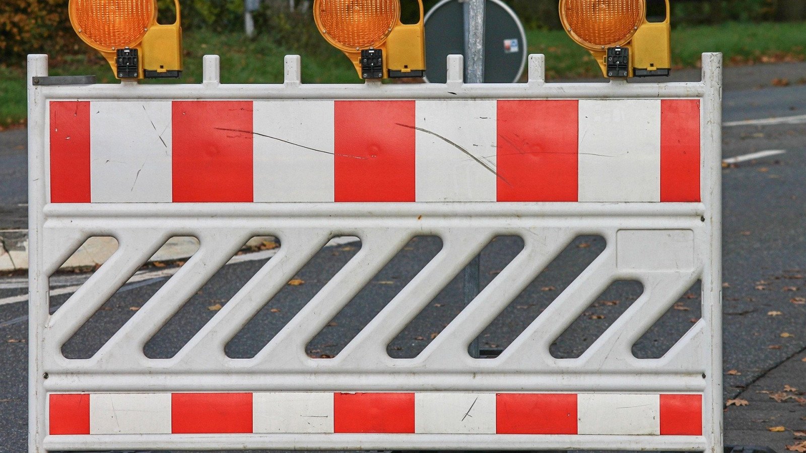 Vollsperrung zwischen Friedrichstadt und Bütteleck bis Dezember