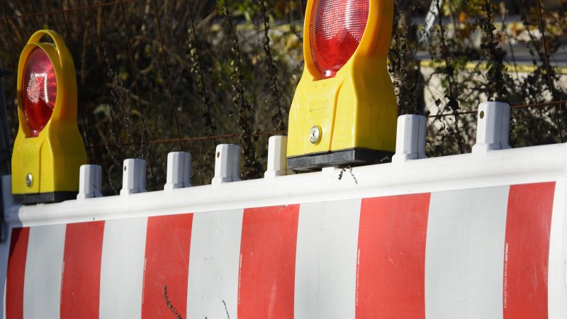 Eine Baustellenabsperrung
