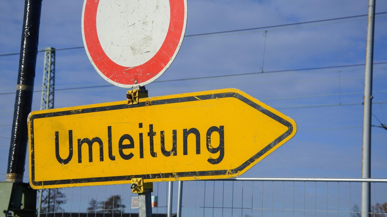 Fahrbahn wird zwischen Tating und Tümlauer Koog erneuert
