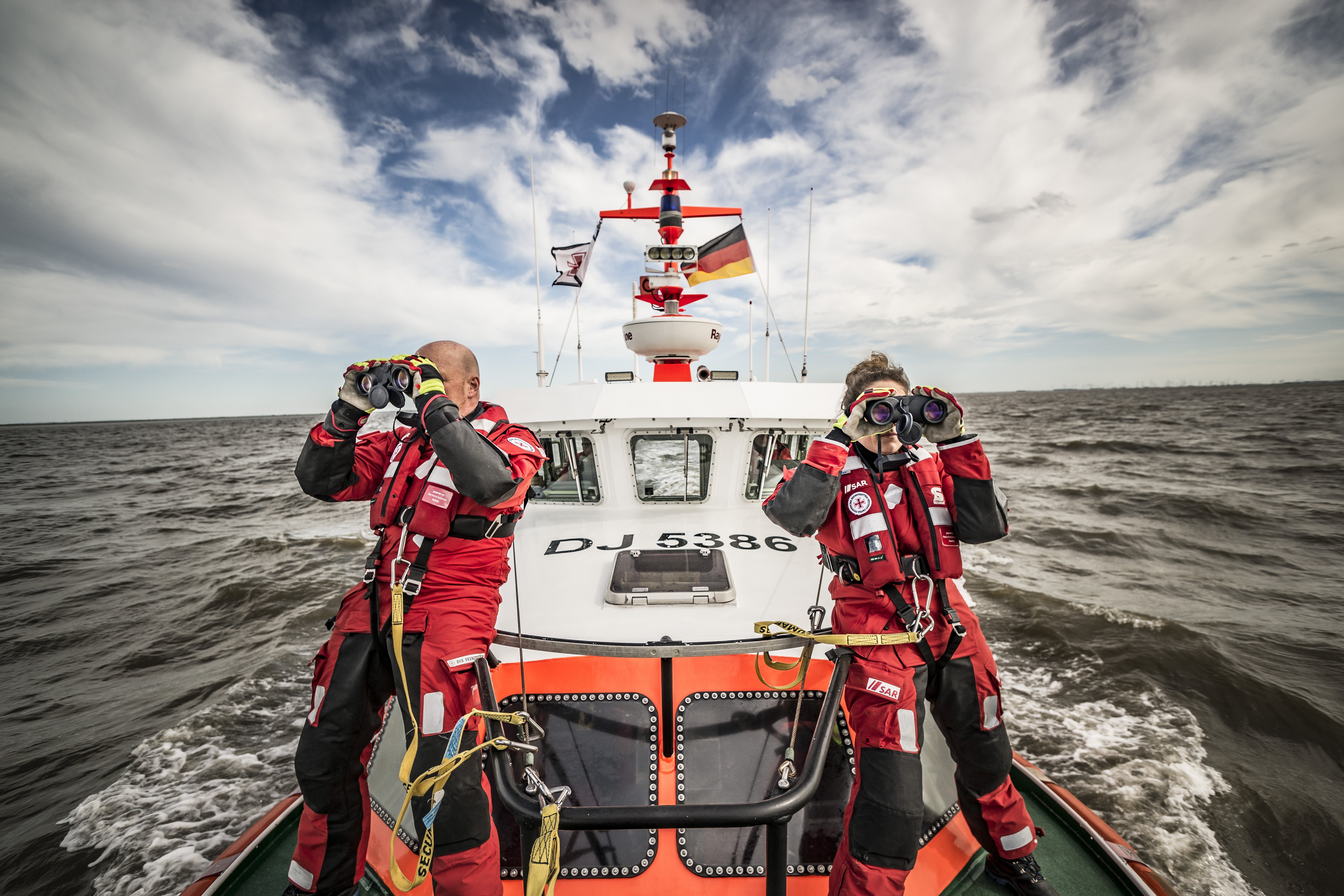Most und Kollegen retten auf der Nordsee Menschen in Not.