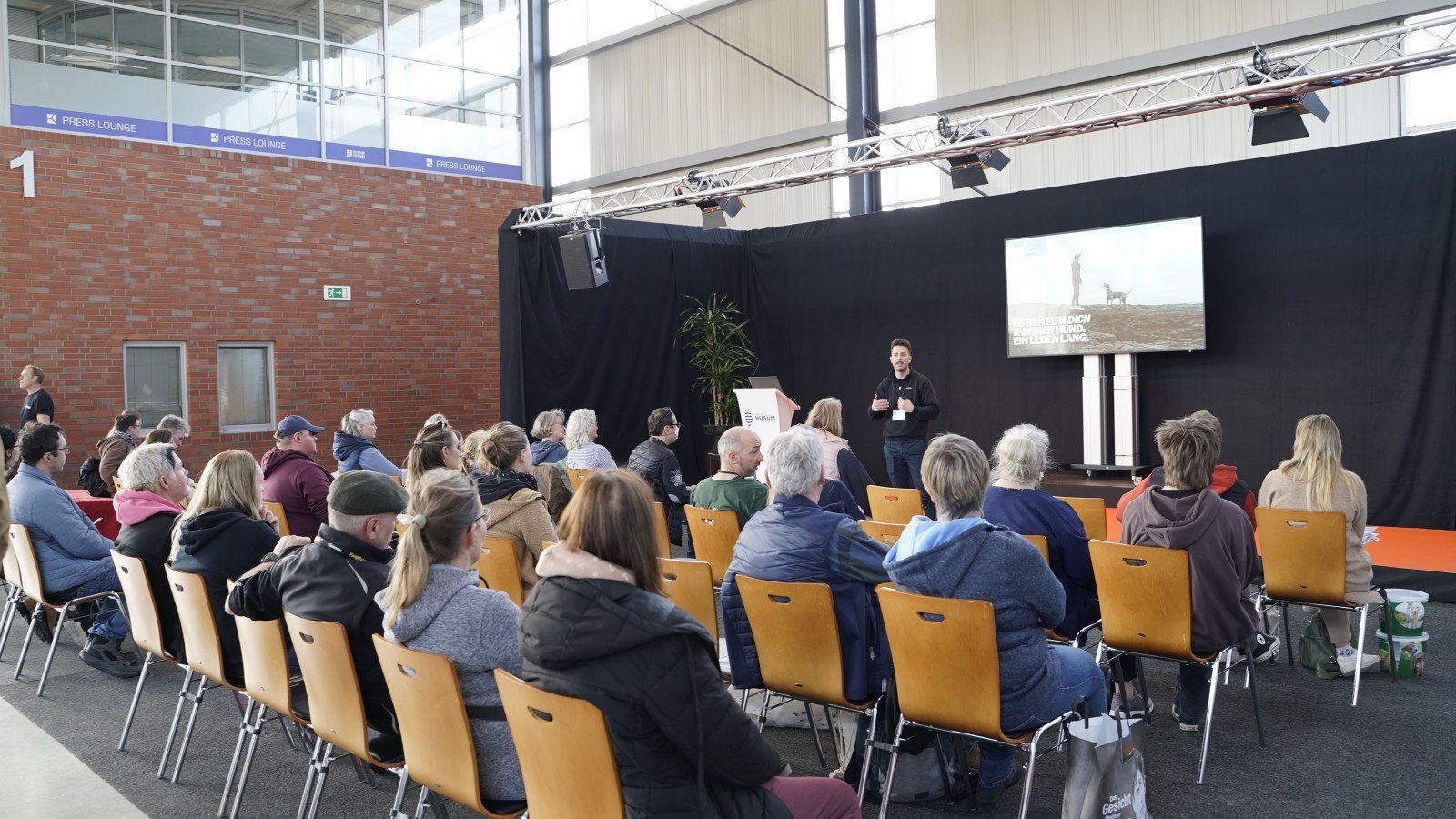 Diverse Fachvorträge stehen auf dem Programm.
